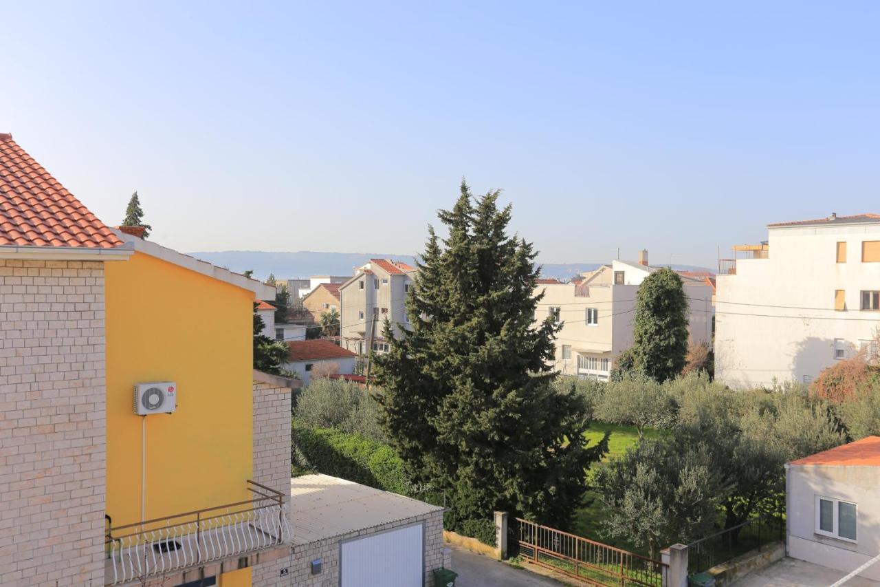 Apartments And Rooms With Parking Space Kastel Stafilic, Kastela - 18673 المظهر الخارجي الصورة